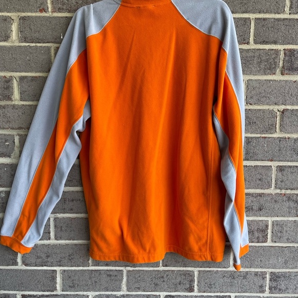 The North Face Men  M Sweatshirt Carrot/Dark Gray Lightweight Fleece 1/4 zipper - Picture 2 of 8